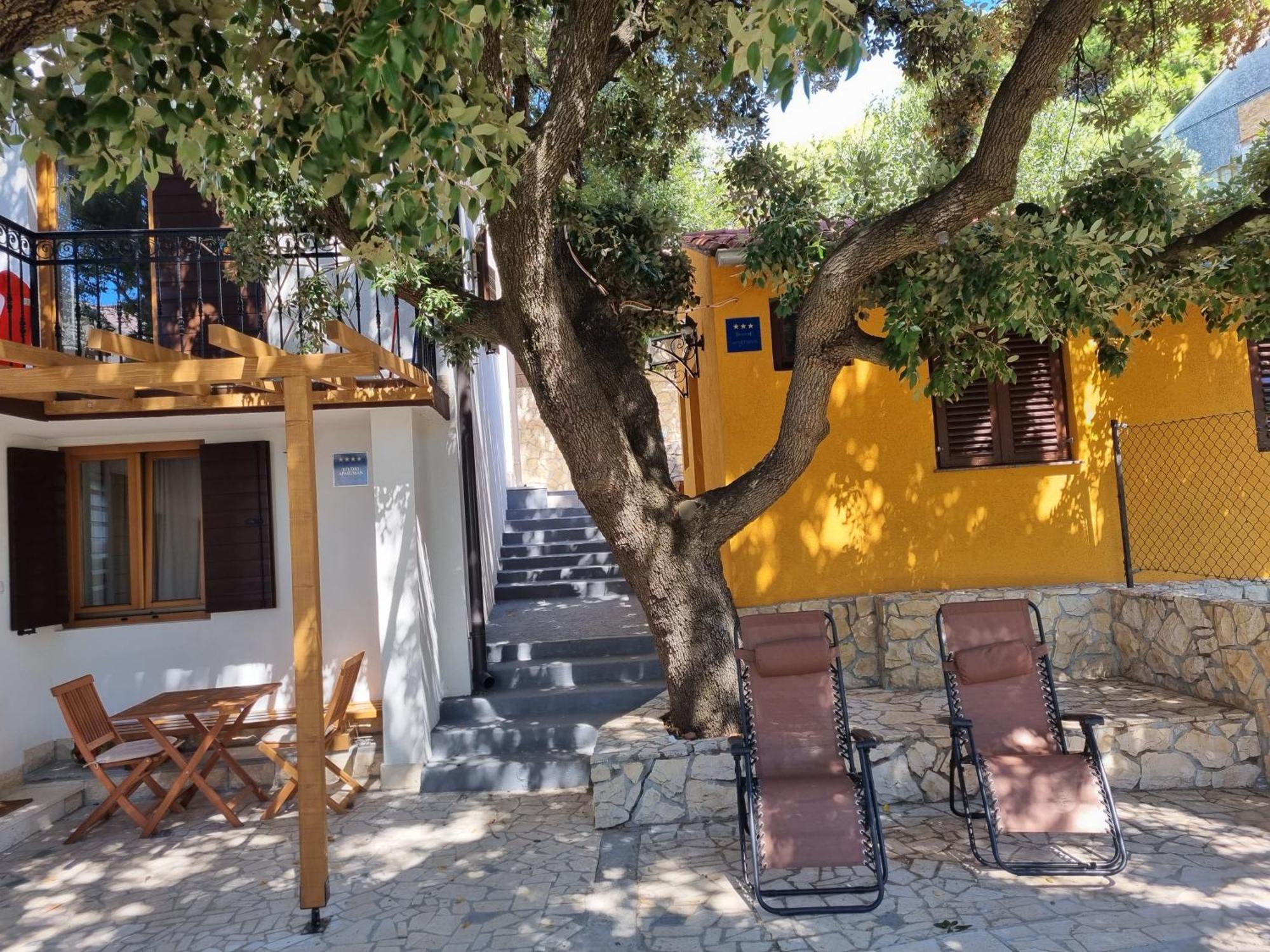 Apartments Jungic, Rab Banjol Esterno foto